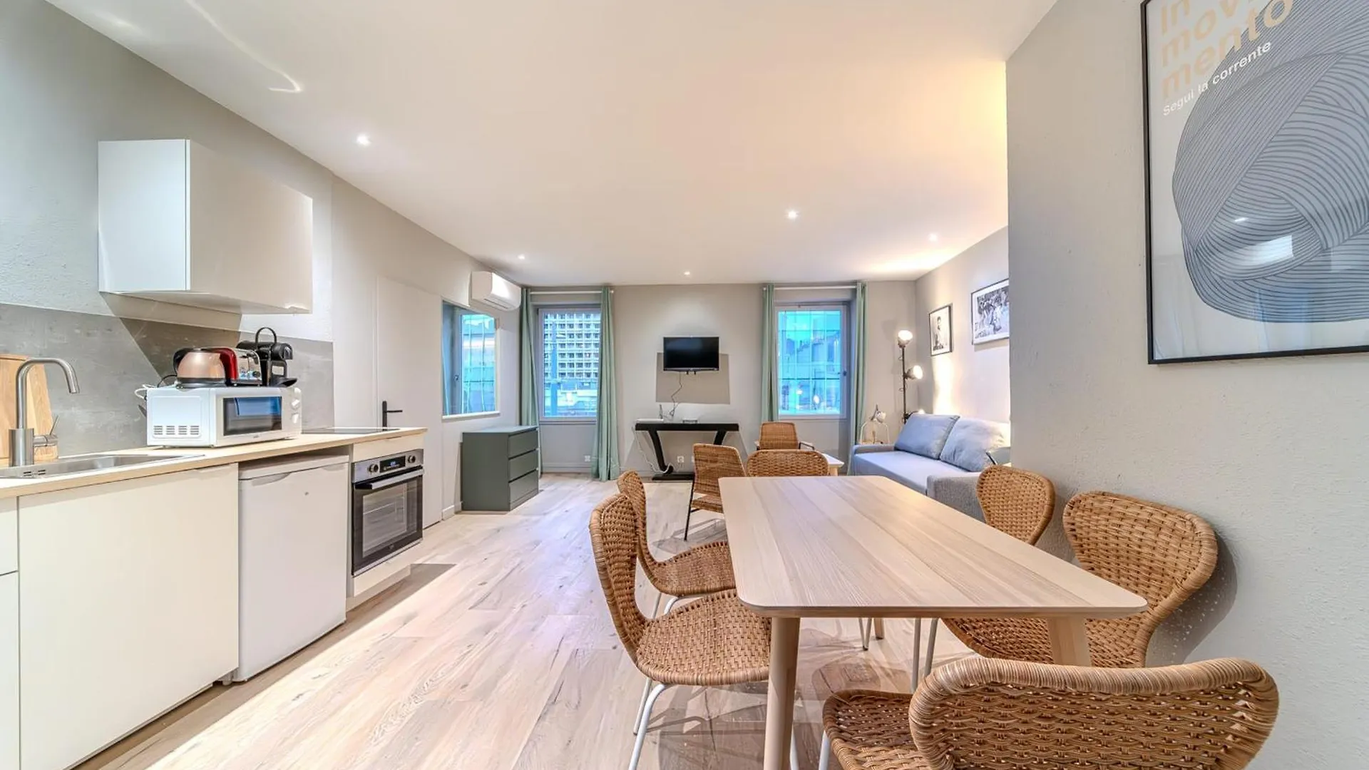 Charming 1-Bedroom Apartment Across From Halles Paul Bocuse & Part-Dieu Lyon 0*,  France
