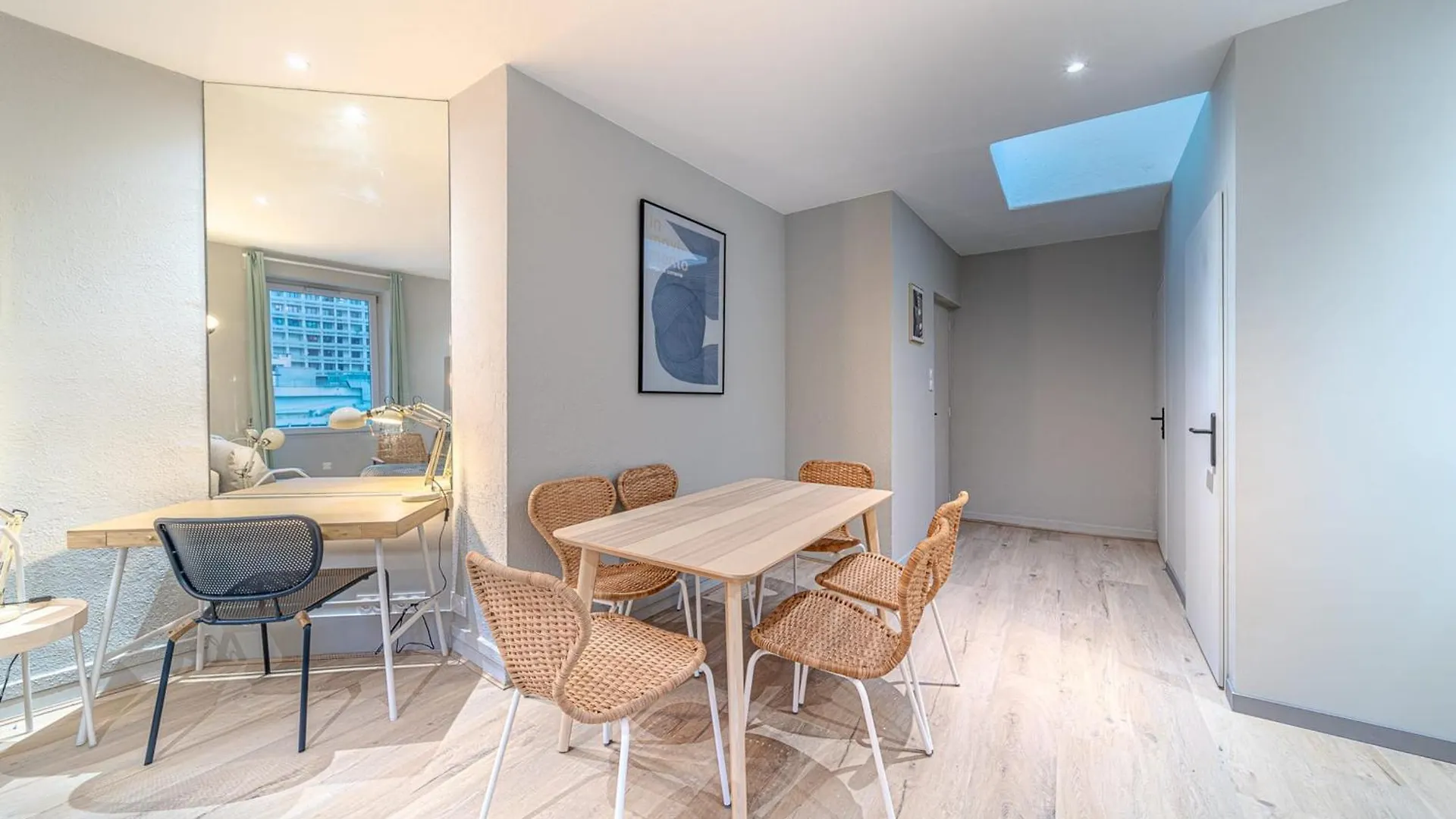 Charming 1-Bedroom Apartment Across From Halles Paul Bocuse & Part-Dieu Lyon France