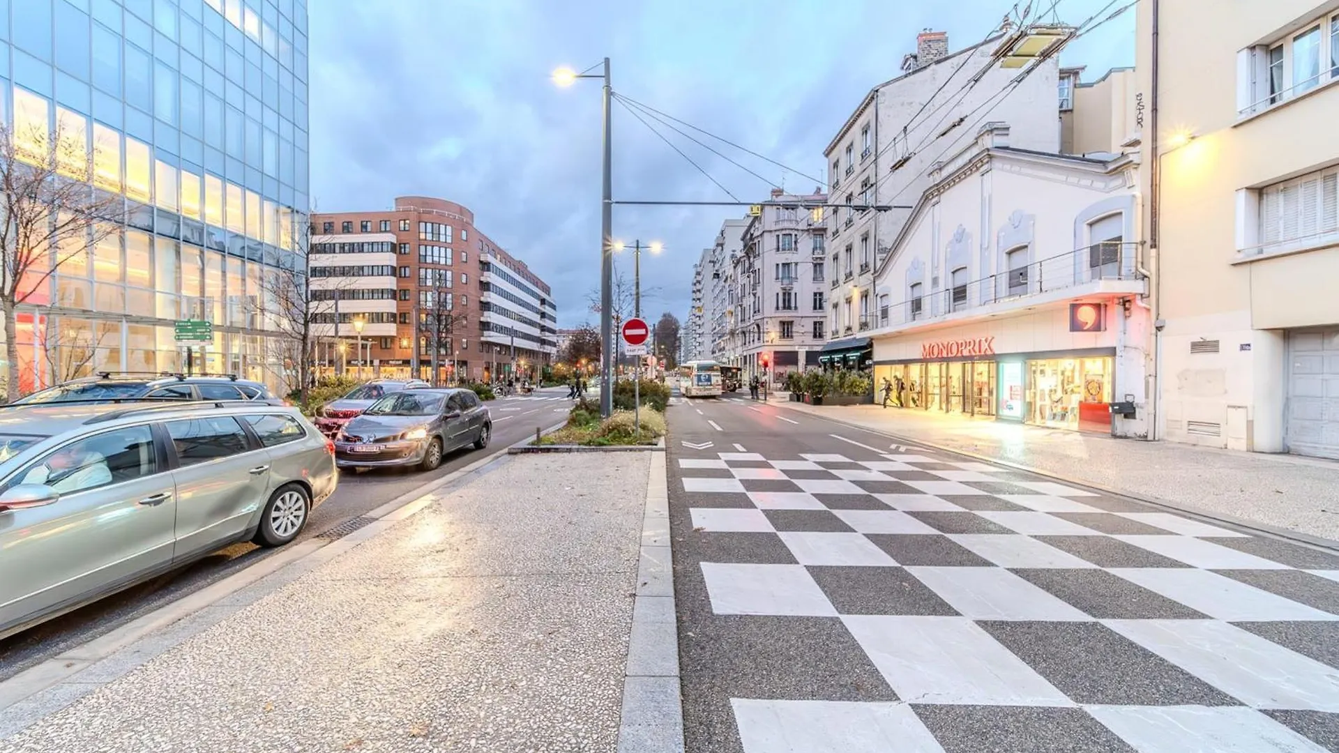 Charming 1-Bedroom Apartment Across From Halles Paul Bocuse & Part-Dieu Lyon